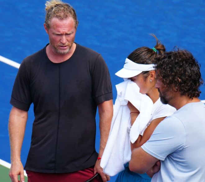 对领头羊形 对领头羊形